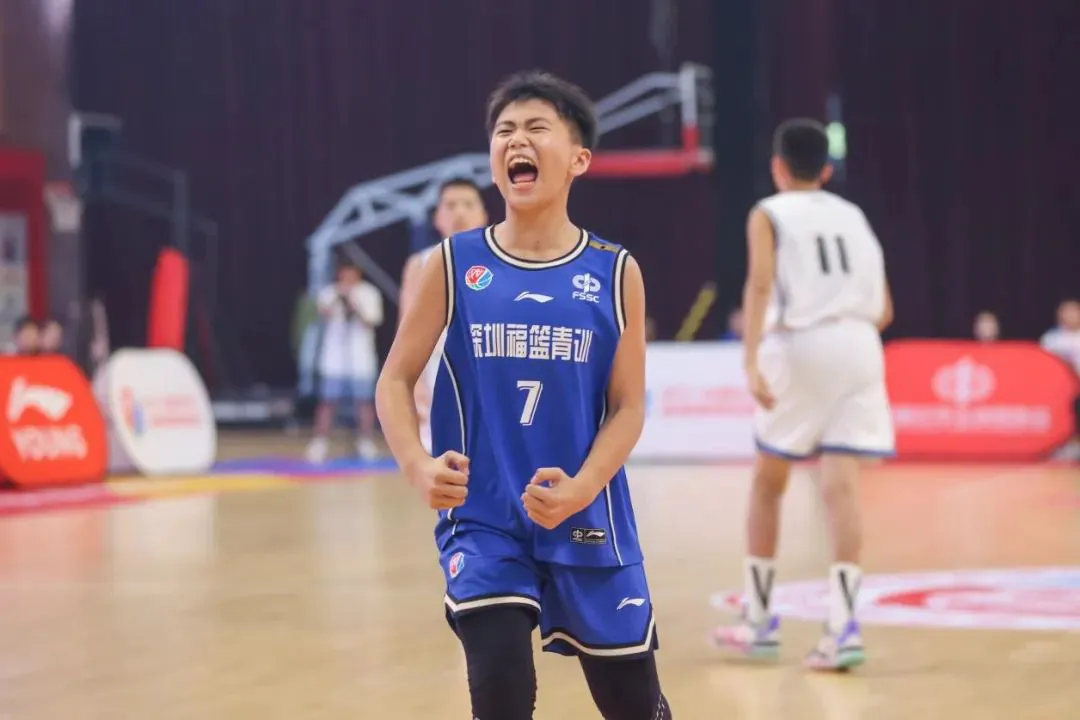 如何通过参加杯赛提升篮球训练效果_0
